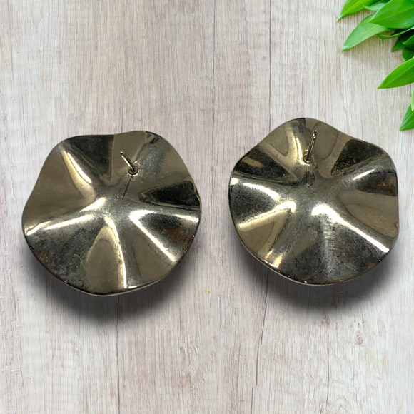 Vintage 1980s Wavy Green Swirl Enamel Pierced Button Earrings Modernist - Picture 2 of 5